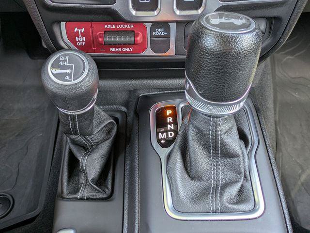 Certified 2025 Jeep Wrangler Sport AWD/4WD image 15