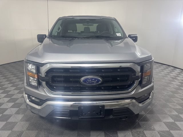 Used 2023 Ford F150 XLT AWD/4WD image 2