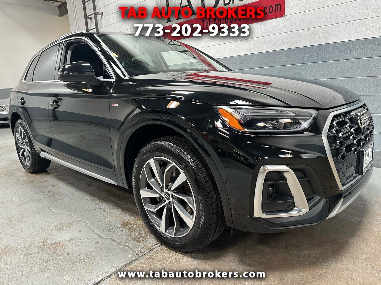 Used 2023 Audi Q5 45 TFSI Premium Plus Sport Uti w/ Premium Plus Package AWD/4WD image 1