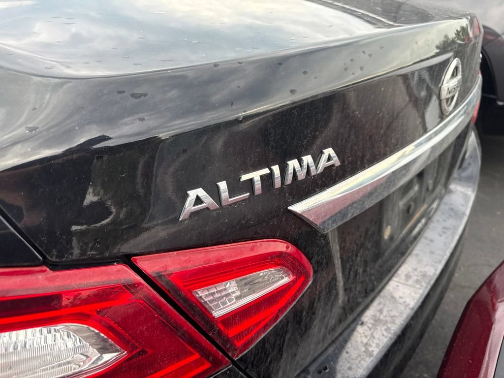Used 2017 Nissan Altima 2.5 SV FWD image 9