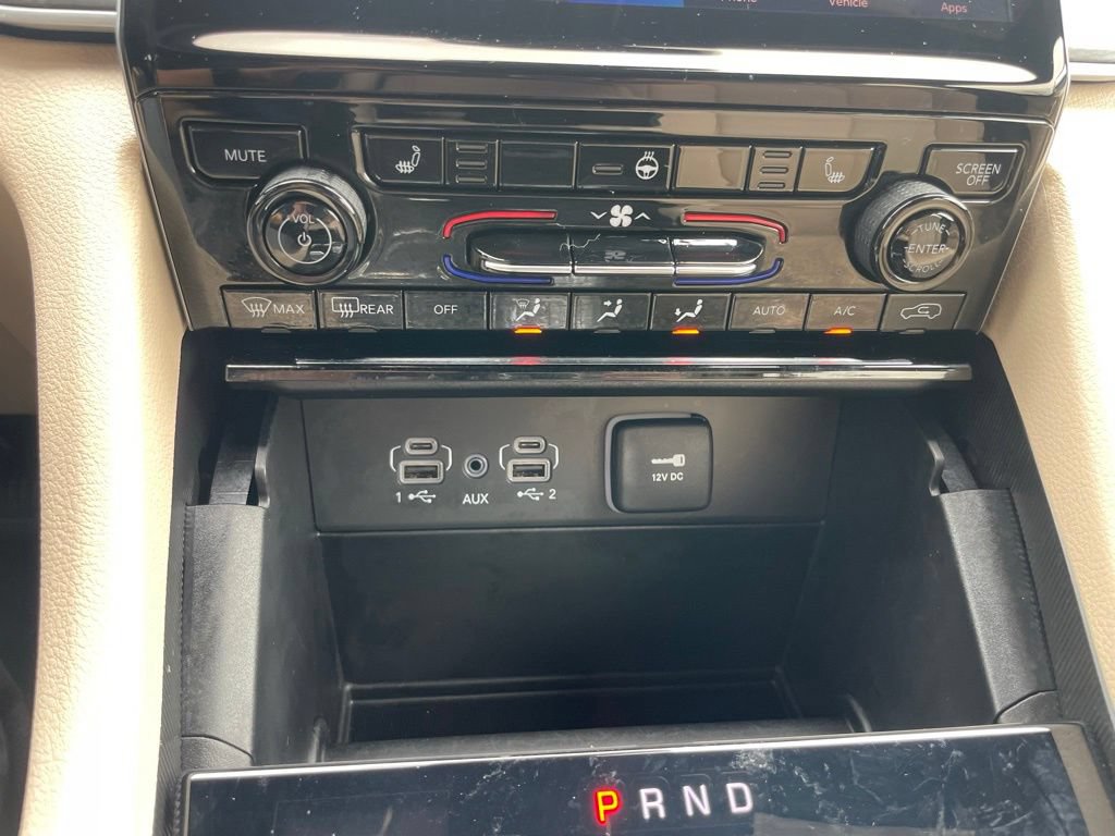 Certified 2025 Jeep Grand Cherokee Limited AWD/4WD image 28