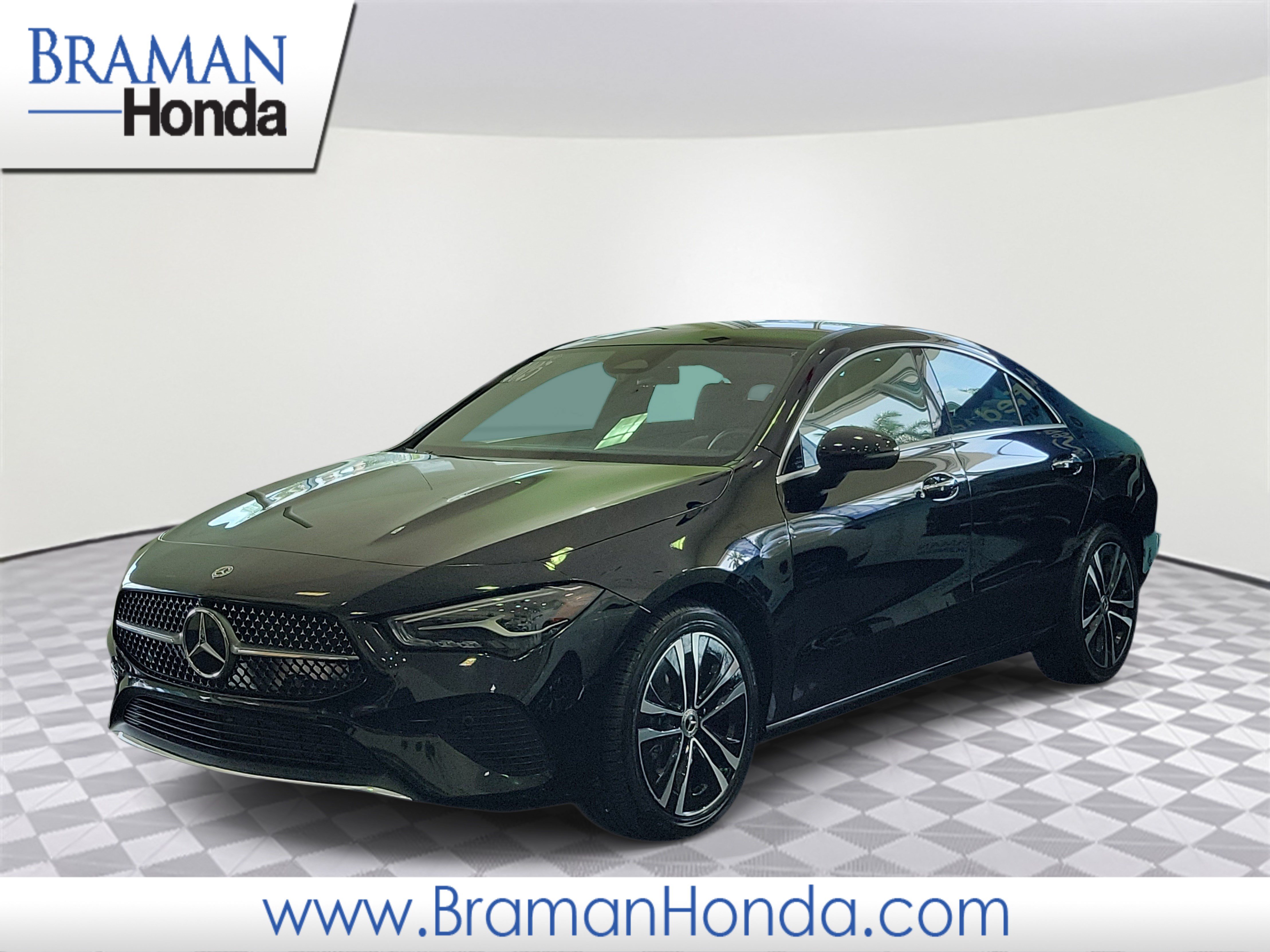 Used 2025 Mercedes-Benz CLA 250 4MATIC w/ Driver Assistance Package image 1
