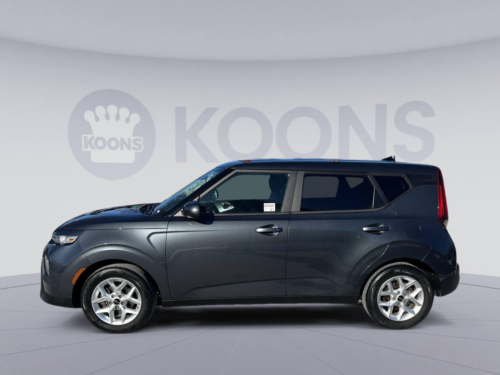 Used 2022 Kia Soul LX w/ Technology Package image 2
