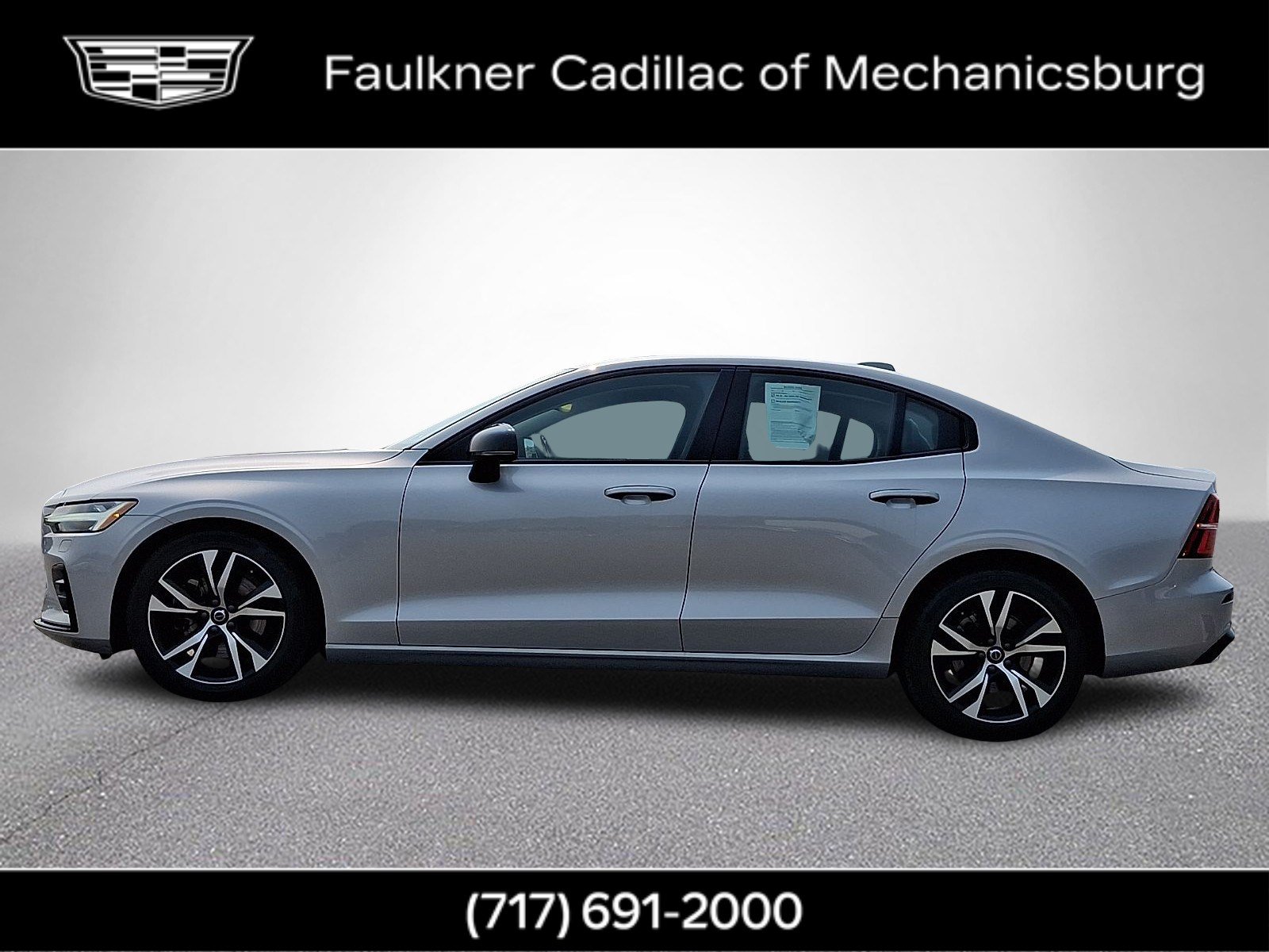 Used 2025 Volvo S60 B5 Core FWD image 9