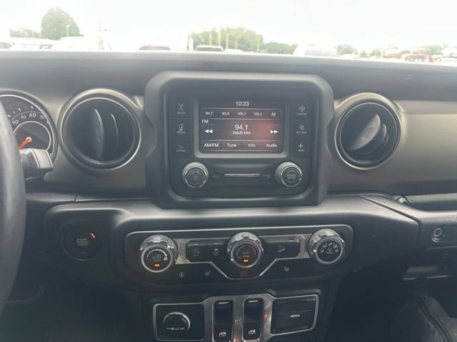 Used 2018 Jeep Wrangler Sport AWD/4WD image 13