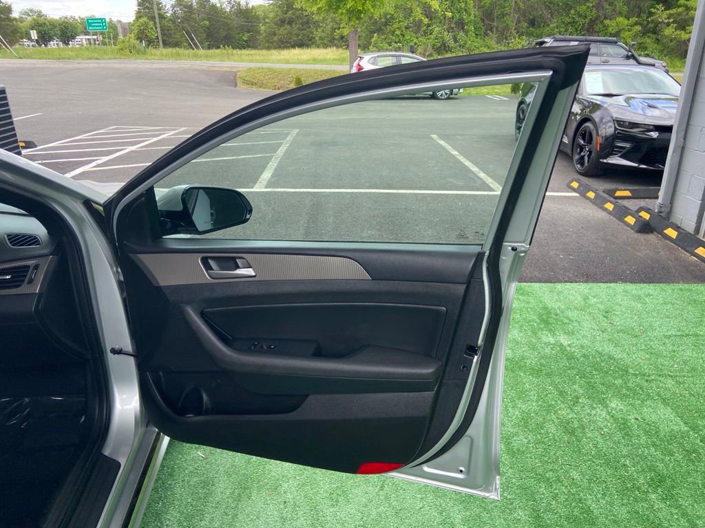 Used 2018 Hyundai Sonata Sport FWD image 31