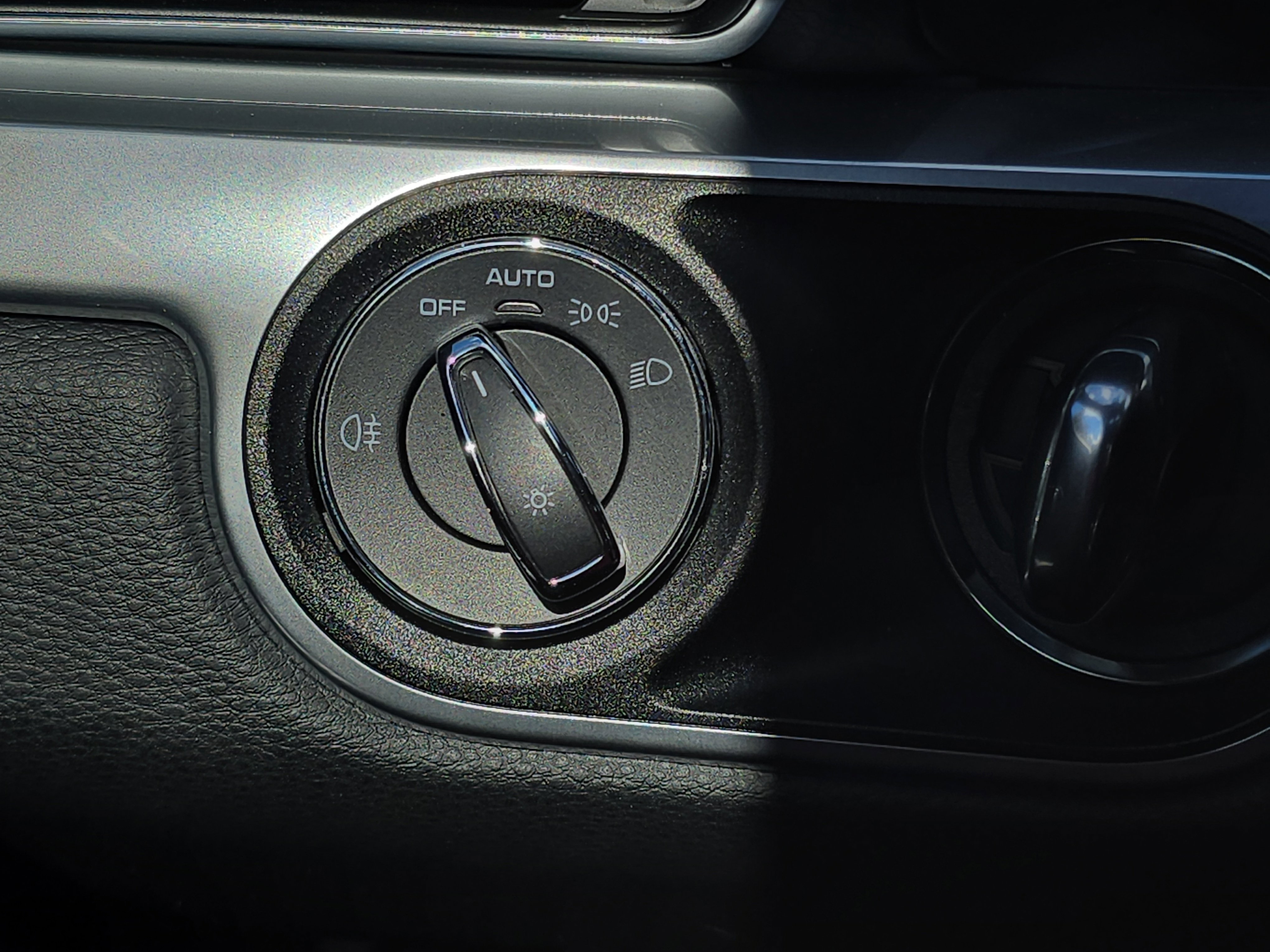 Used 2017 Porsche 911 Carrera image 23