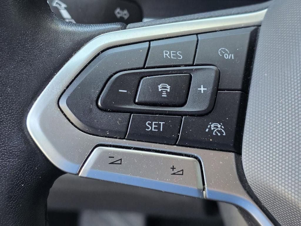 Used 2024 Volkswagen Jetta SE FWD image 21