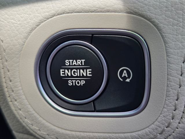 Used 2022 Mercedes-Benz GLS 450 4MATIC image 32