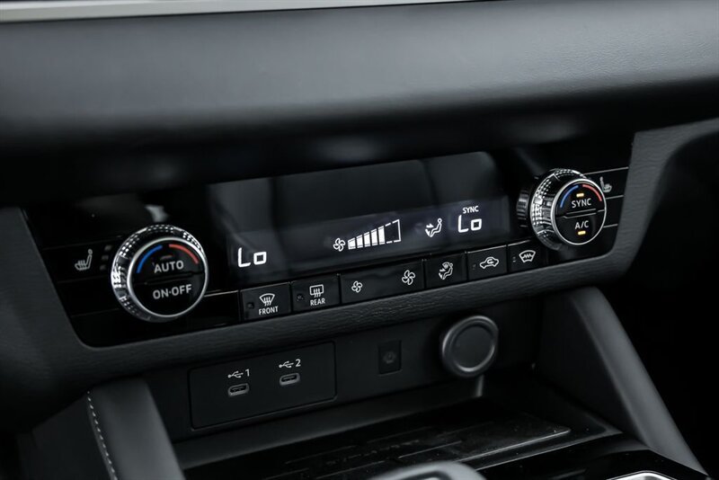 New 2025 Mitsubishi Outlander AWD image 23