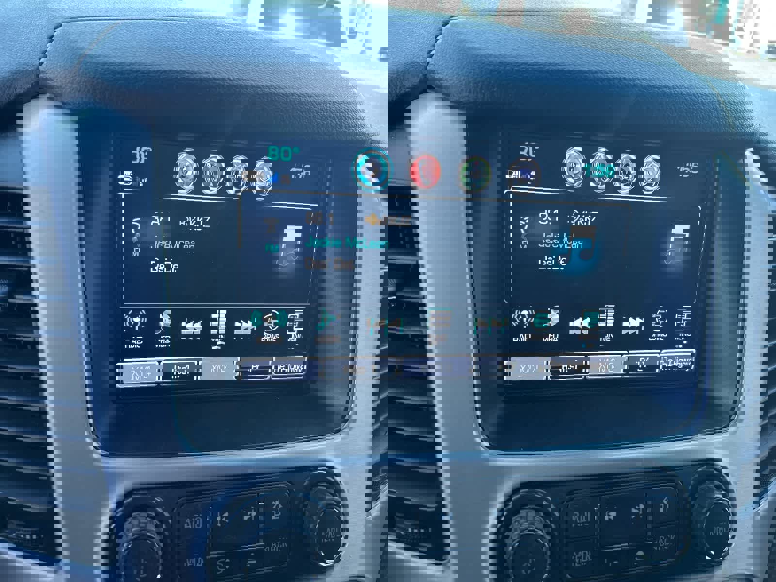 Used 2018 GMC Yukon SLT w/ HD Trailering Package image 36