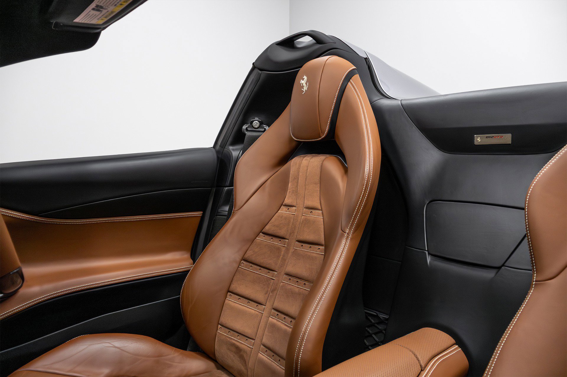 Used 2021 Ferrari 812 GTS image 15