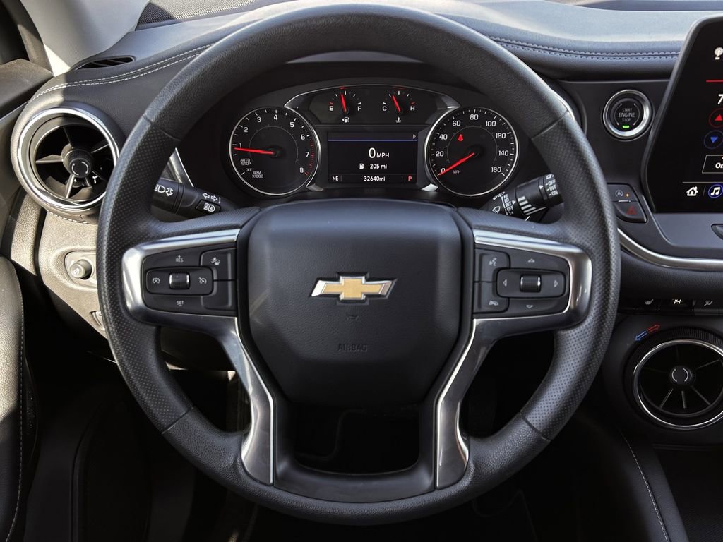 Used 2025 Chevrolet Blazer LT image 12