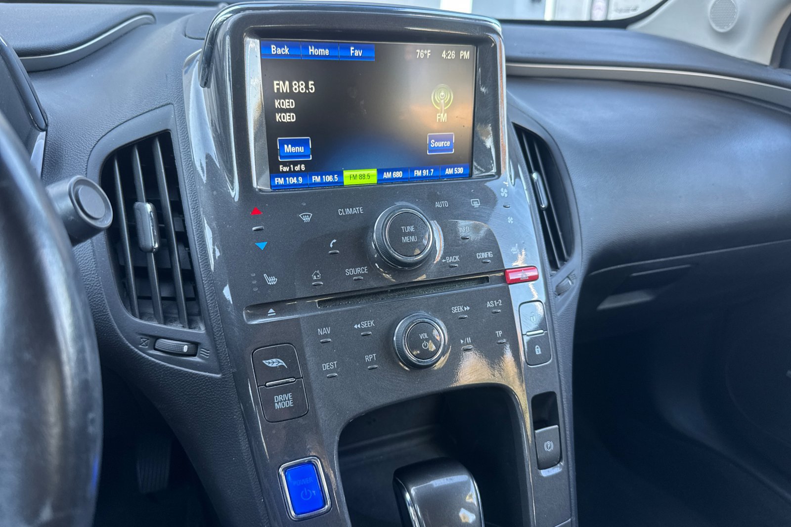 Used 2015 Chevrolet Volt Premium w/ Premium Trim Package FWD image 28
