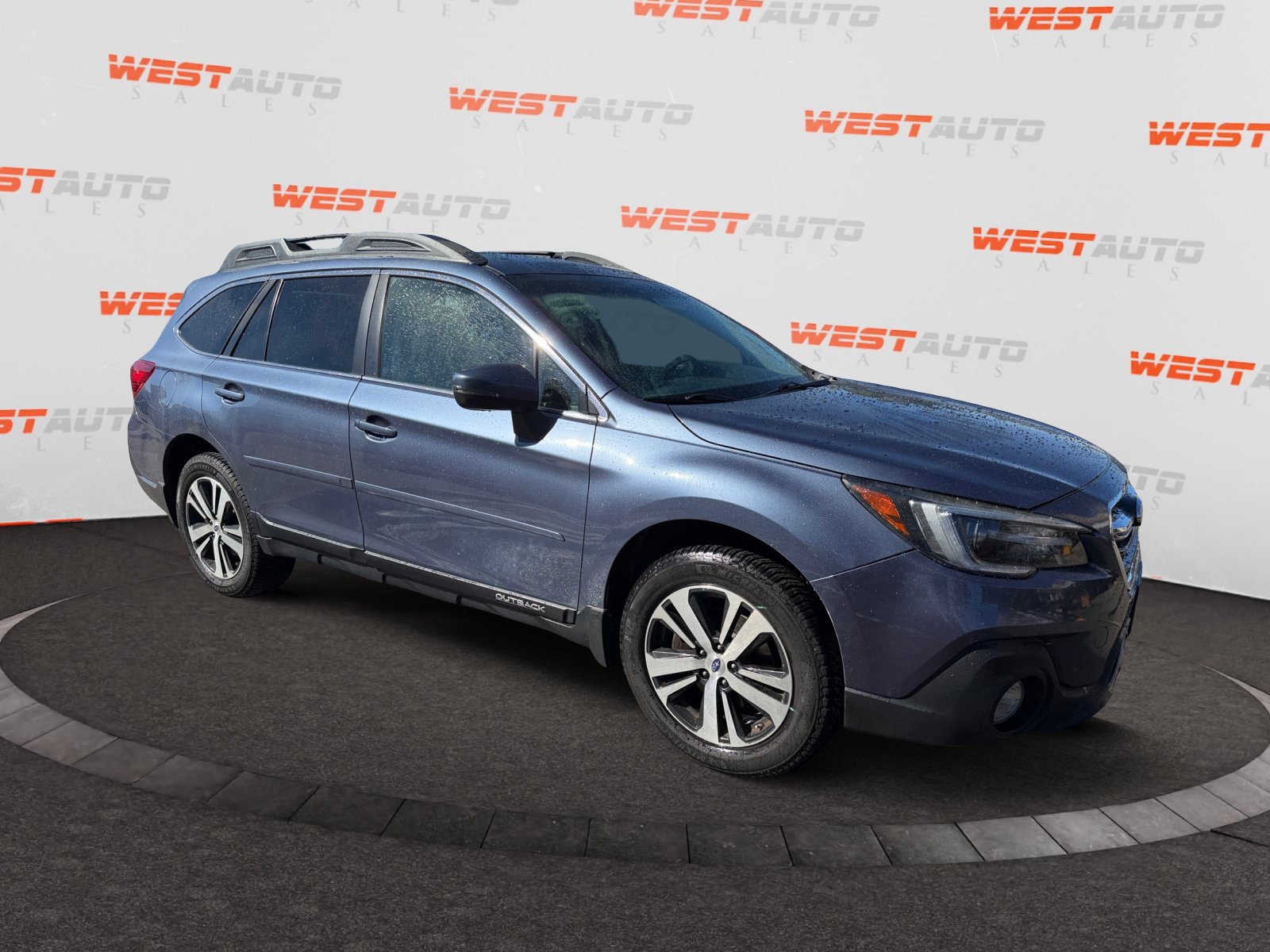 Used 2018 Subaru Outback 3.6R Limited w/ Popular Package #2 AWD/4WD image 7