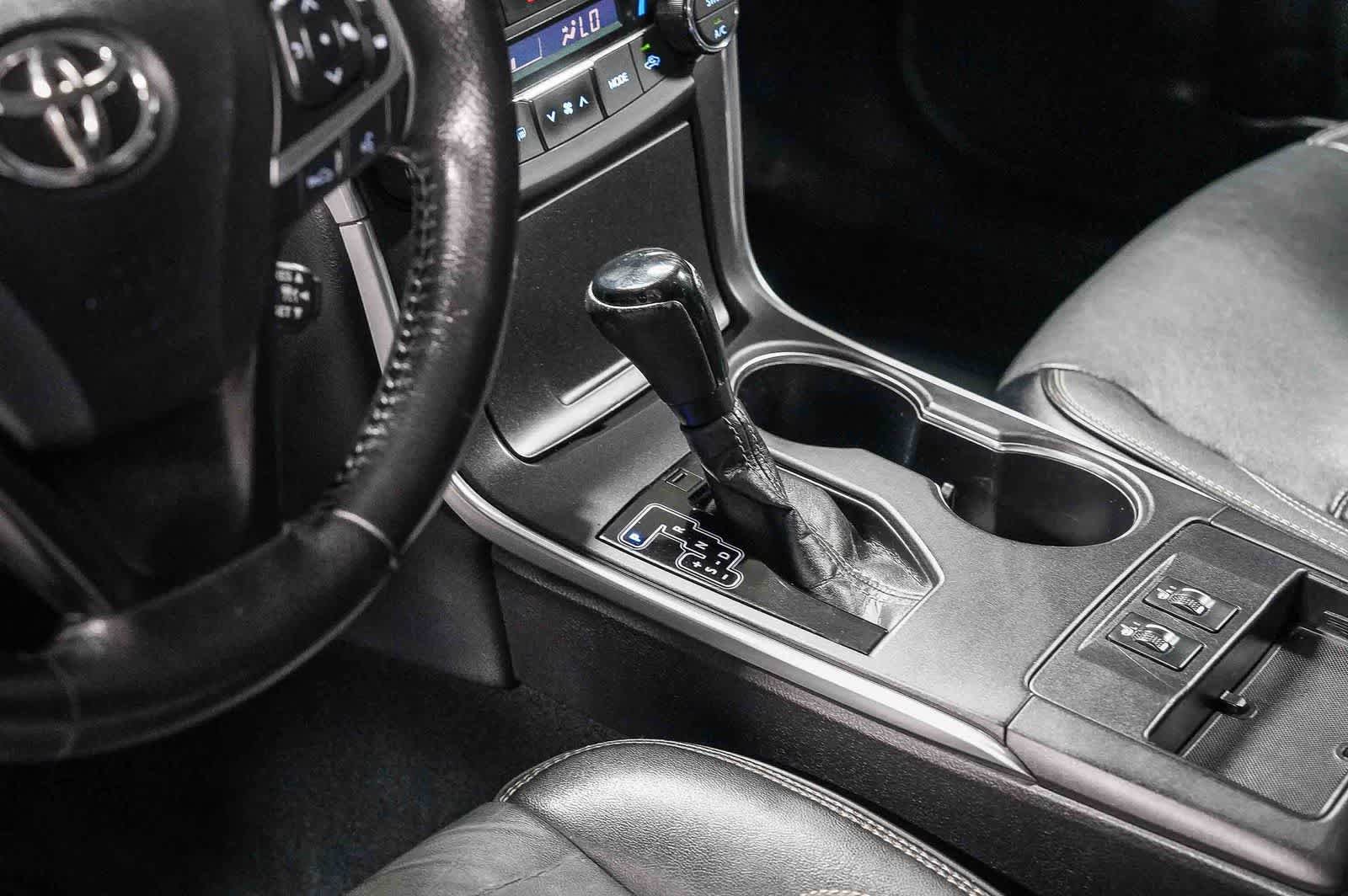 Certified 2016 Toyota Camry XLE w/ Advanced Technology Package FWD image 24