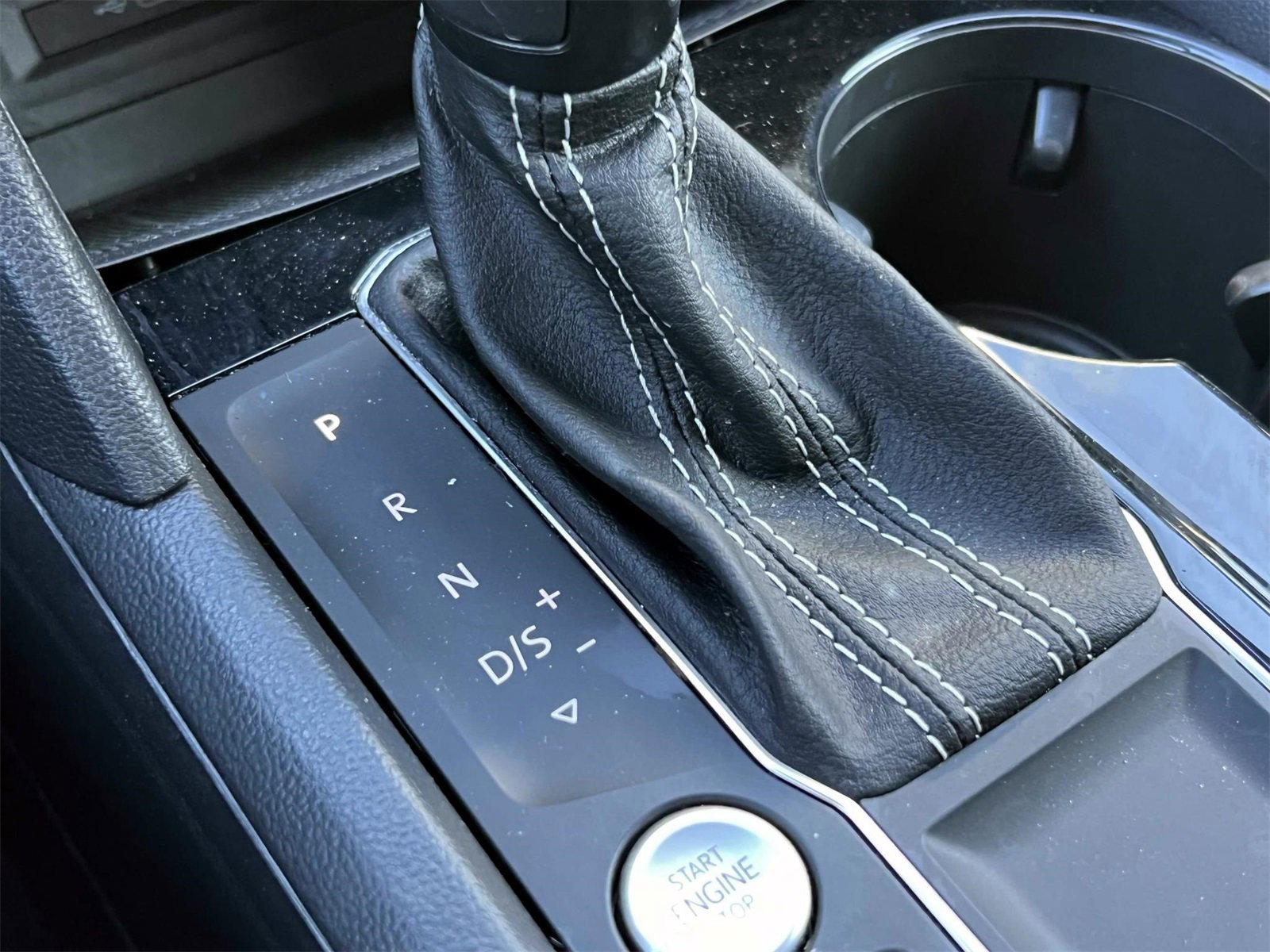 Used 2023 Volkswagen Atlas Cross Sport SE image 37