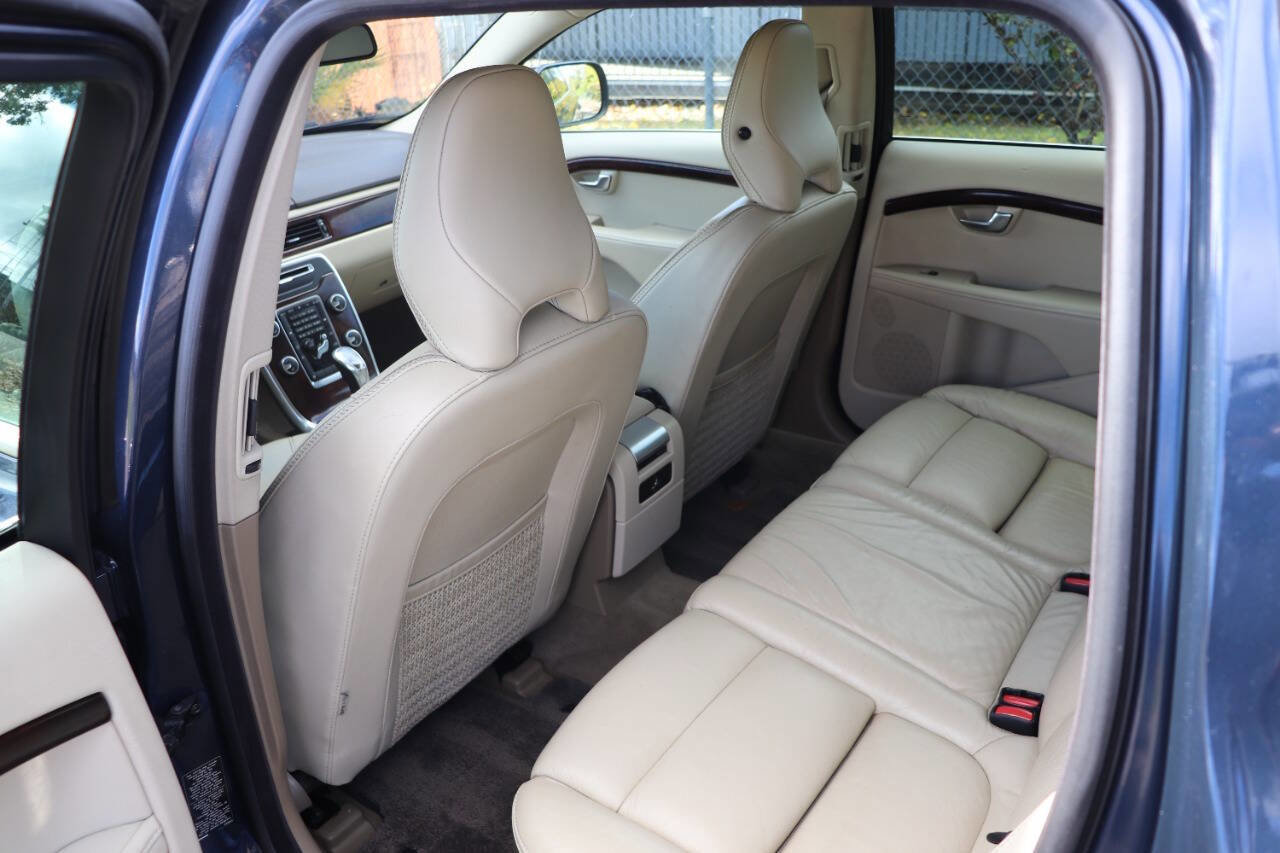 Used 2013 Volvo XC70 T6 image 25