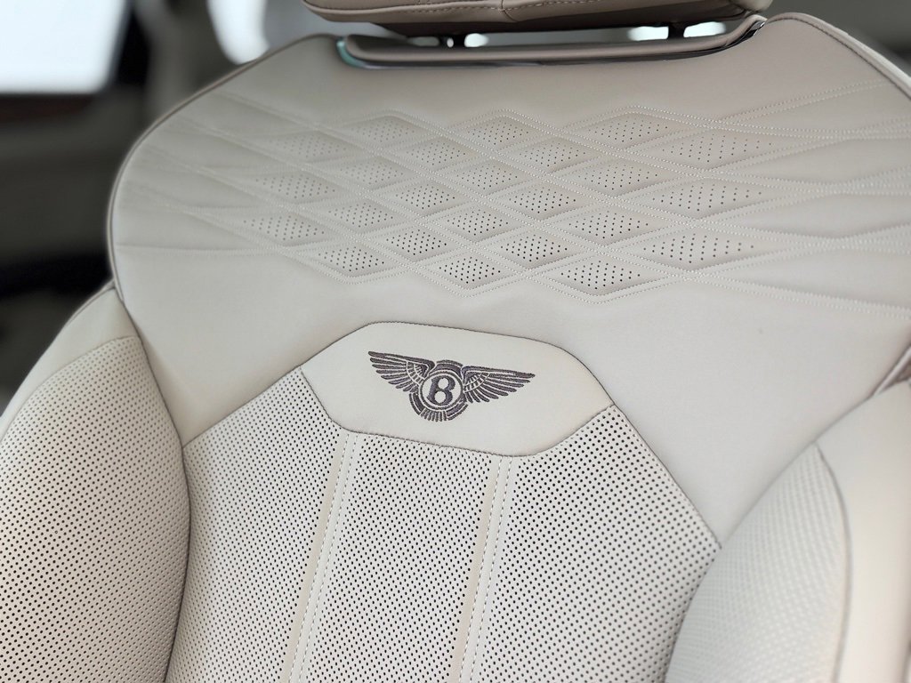 New 2025 Bentley Bentayga image 26