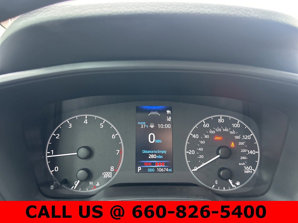 Certified 2025 Toyota Corolla Cross LE image 21