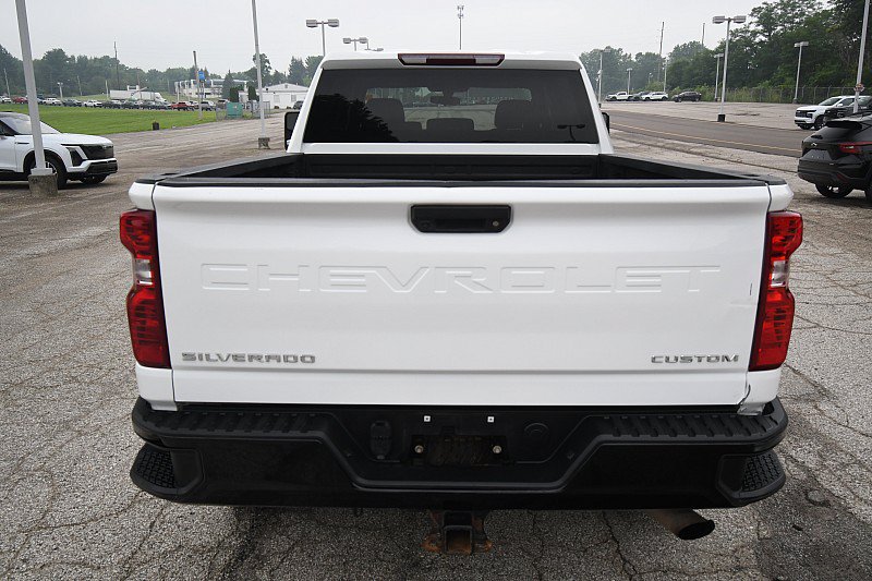 Used 2022 Chevrolet Silverado 2500 Custom AWD/4WD image 6