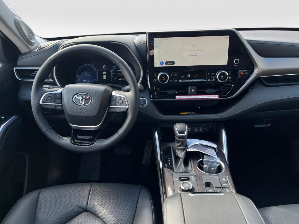 New 2026 Toyota Highlander Limited AWD/4WD image 19