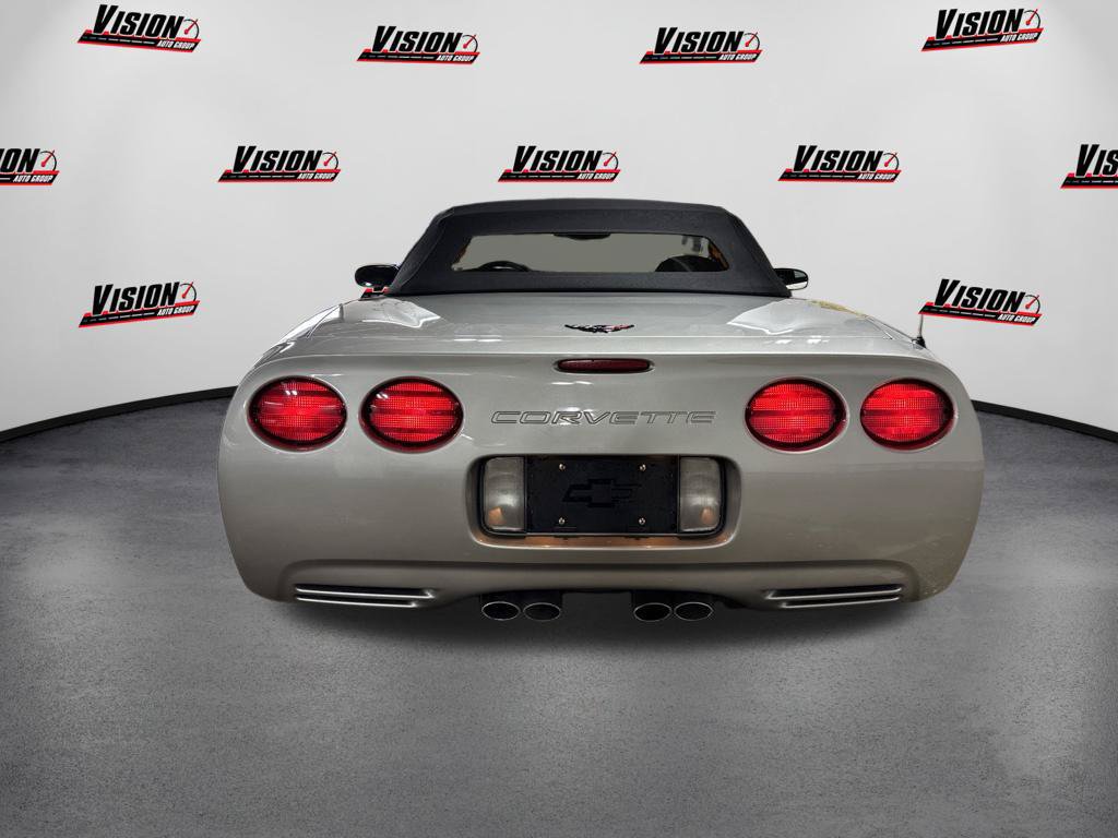 Used 2004 Chevrolet Corvette Convertible w/ Preferred Equipment Group RWD image 15