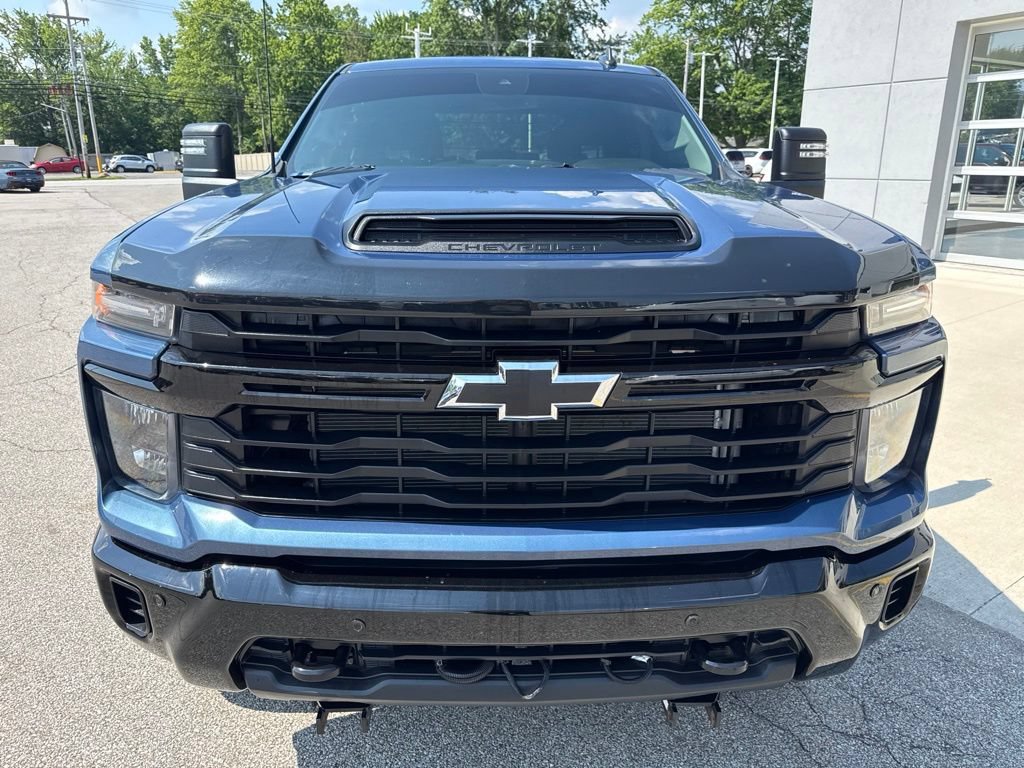 Used 2025 Chevrolet Silverado 2500 Custom w/ Custom Value Package AWD/4WD image 13