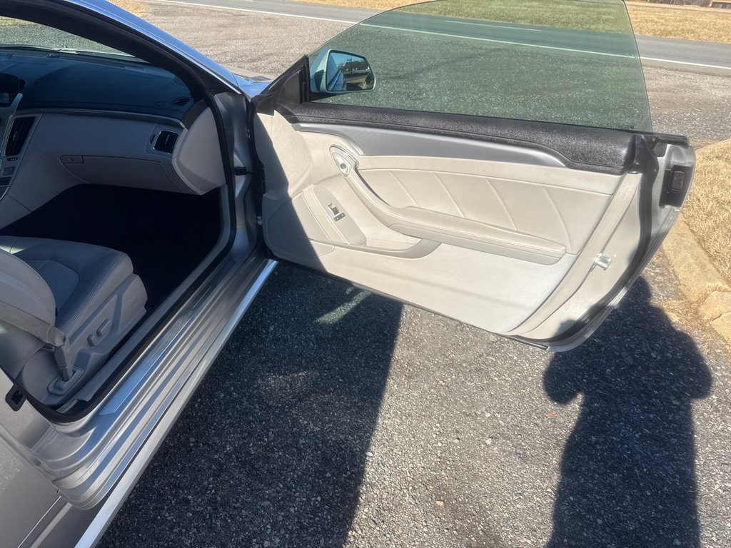 Used 2014 Cadillac CTS Coupe RWD image 16
