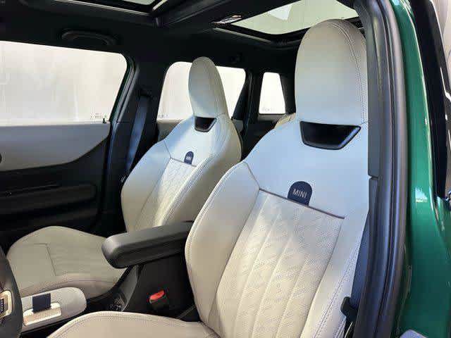 Used 2026 MINI Cooper 4-Door Hardtop FWD image 11