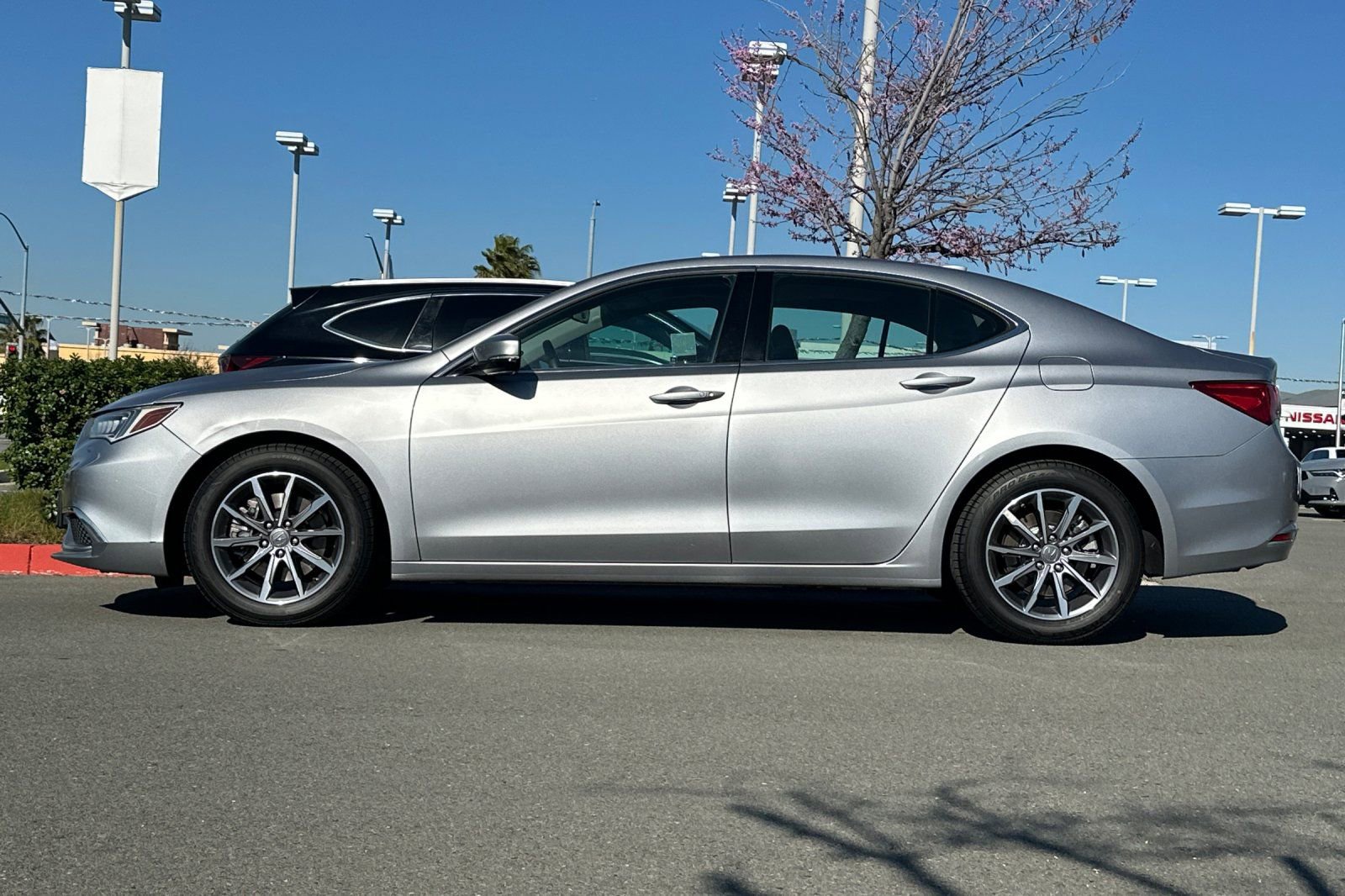 Used 2019 Acura TLX image 7