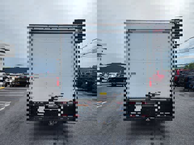 Used 2018 Ford E-350 and Econoline 350 Super Duty image 6