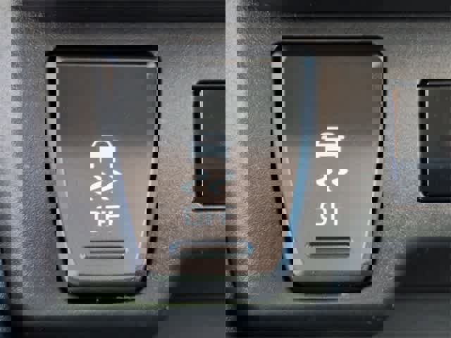 Used 2023 Toyota RAV4 LE image 39