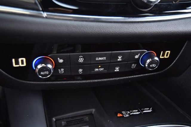 Used 2024 Buick Enclave Premium image 21