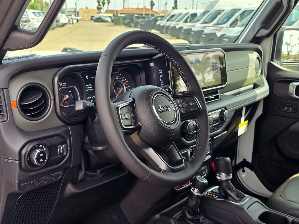 New 2026 Jeep Gladiator Mojave w/ Steel Bumper Group AWD/4WD image 7