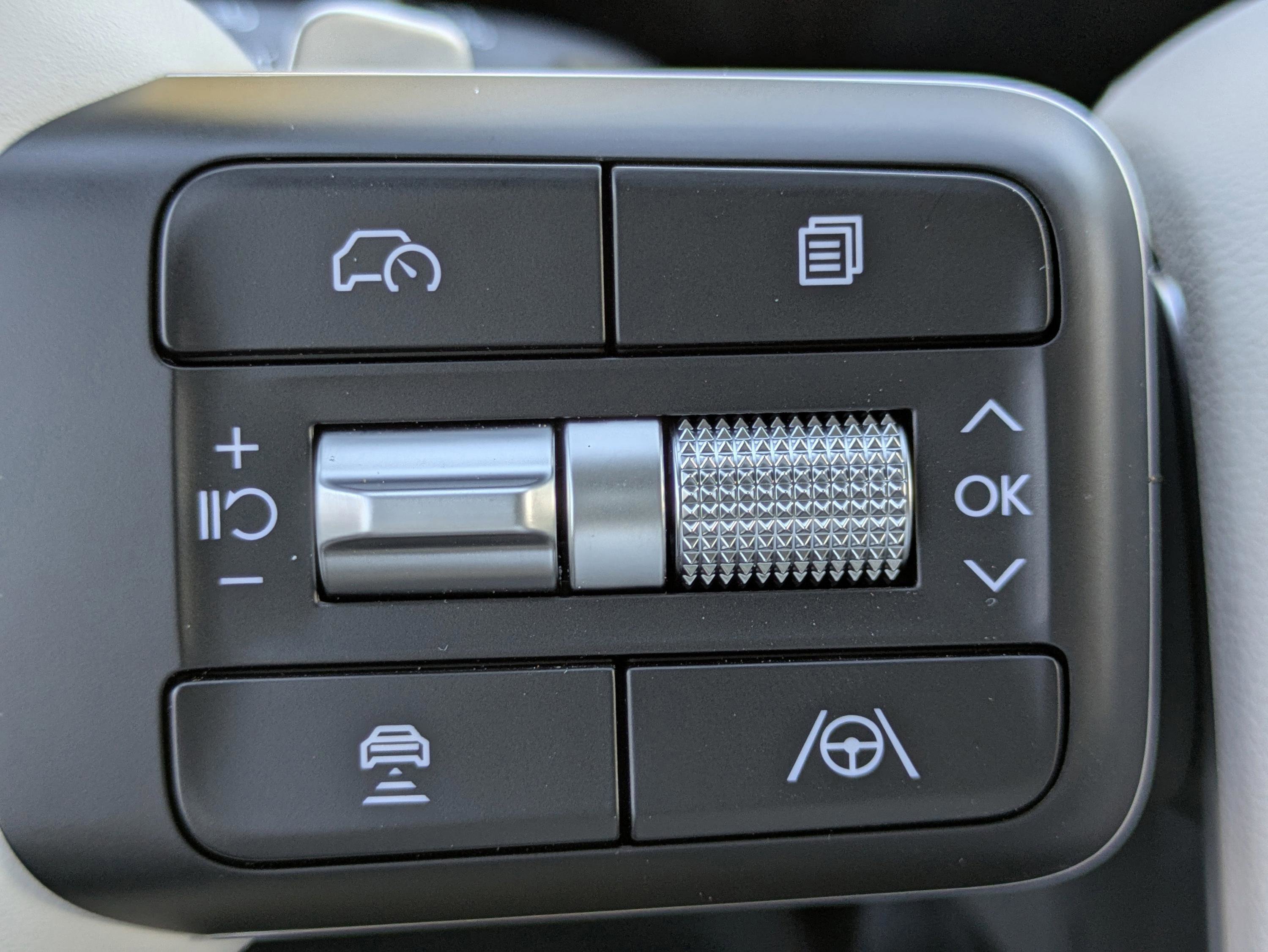 New 2026 Hyundai Santa Fe SE image 27