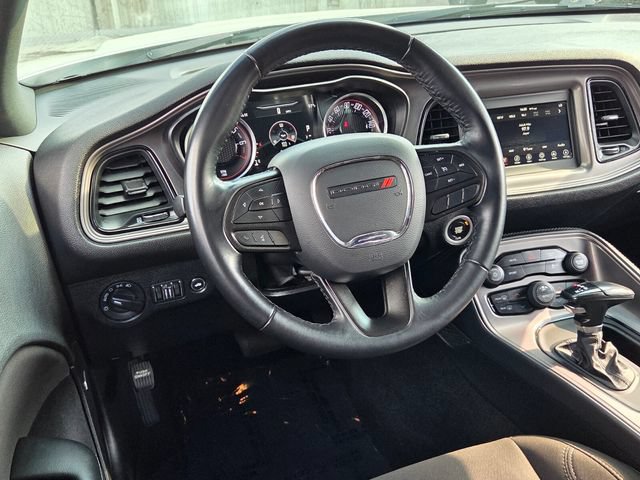 Used 2023 Dodge Challenger SXT RWD image 13
