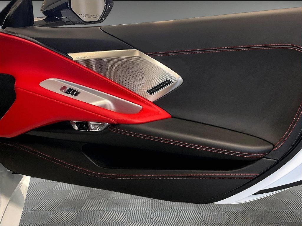 Used 2025 Chevrolet Corvette Stingray Premium Cpe w/ Z51 Performance Package RWD image 12