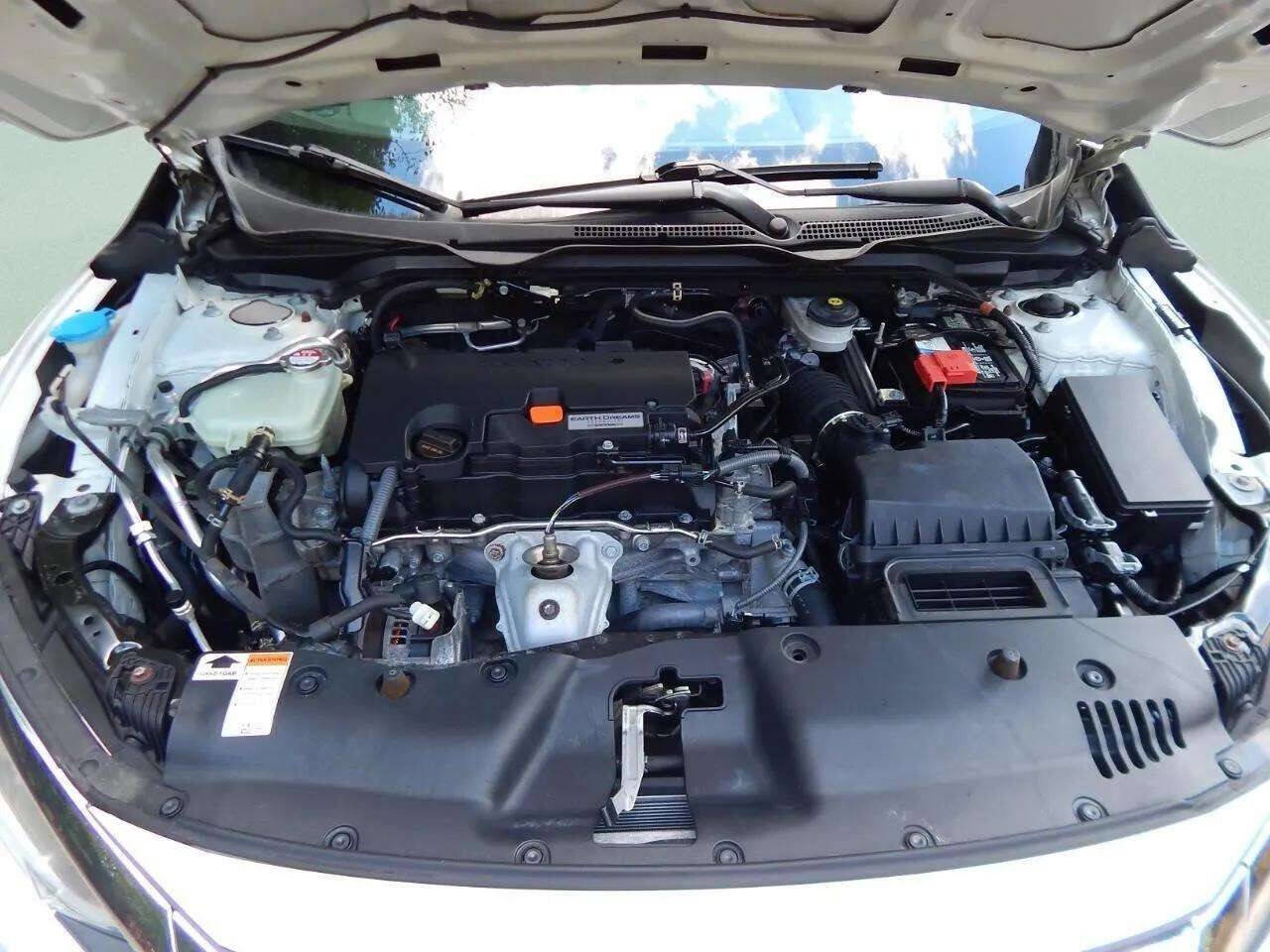 Used 2018 Honda Civic EX image 15