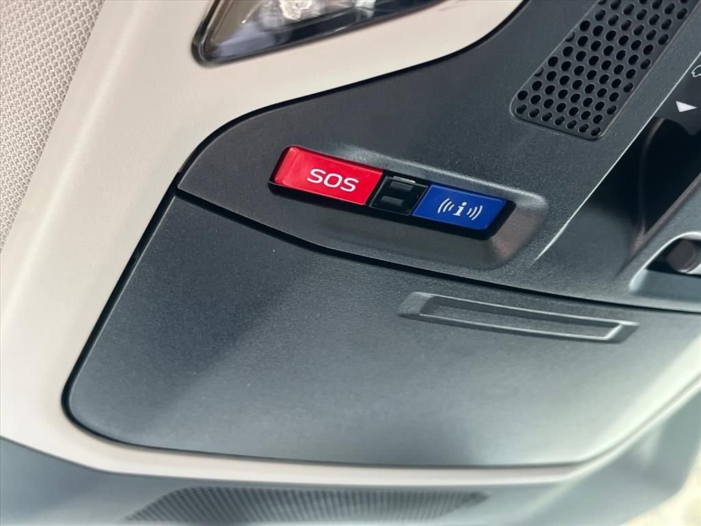 Used 2025 Subaru Outback Premium image 20