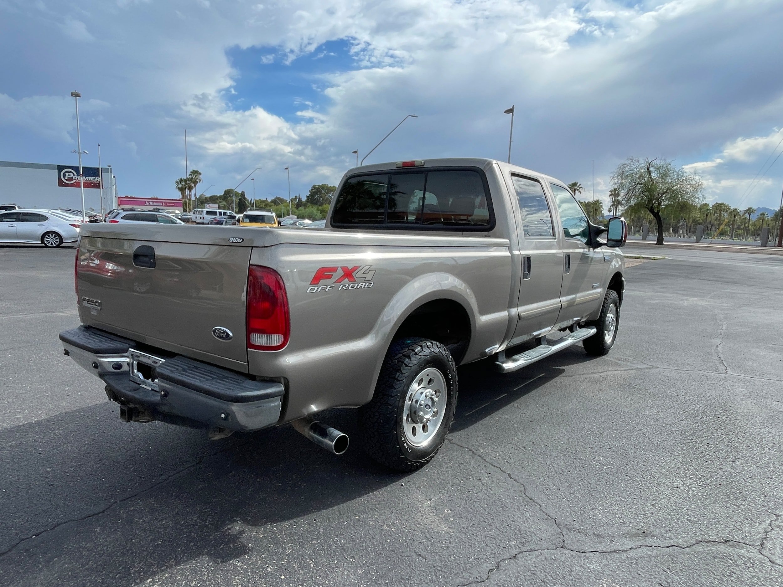 Used 2006 Ford F250 XL AWD/4WD image 5