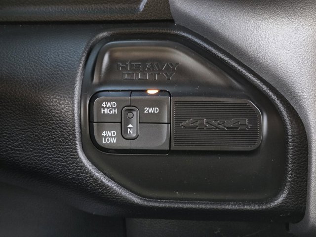 Used 2024 RAM 2500 Big Horn AWD/4WD image 28