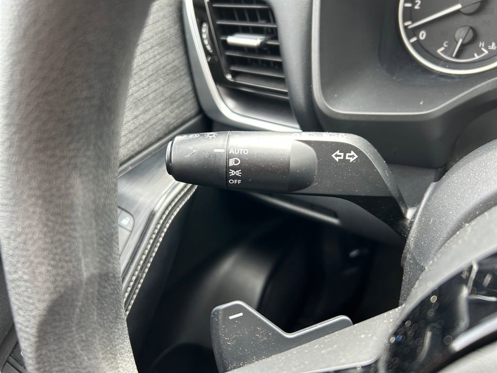 Used 2021 Nissan Rogue SV AWD/4WD image 22