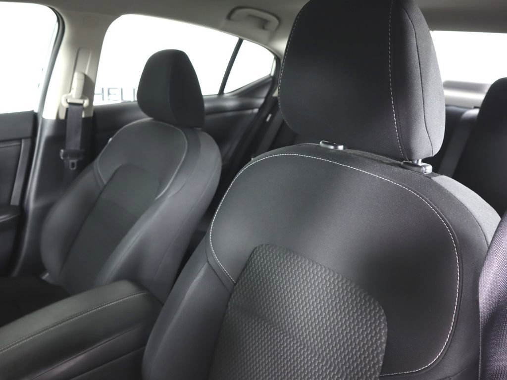 Certified 2022 Nissan Sentra S image 21