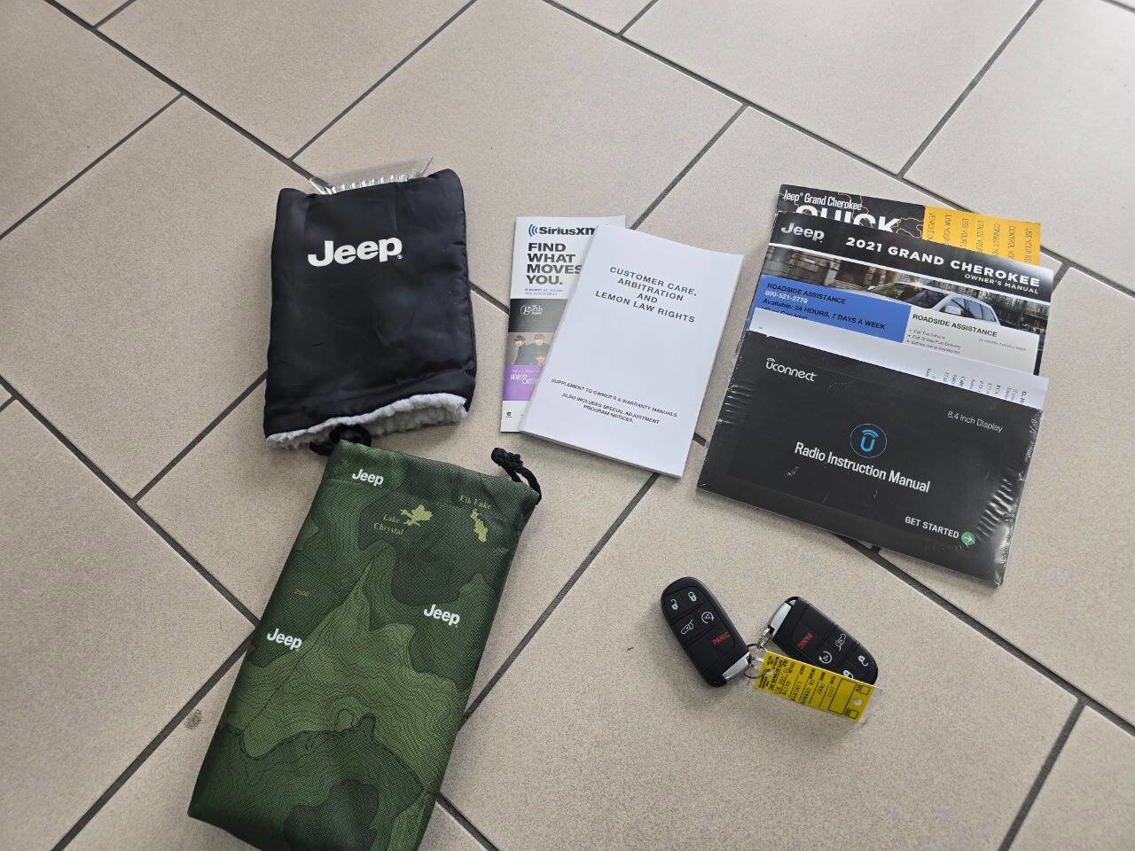 Used 2021 Jeep Grand Cherokee Limited w/ Premium Lighting Group image 31