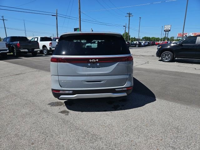 Used 2024 Kia Carnival EX FWD image 6