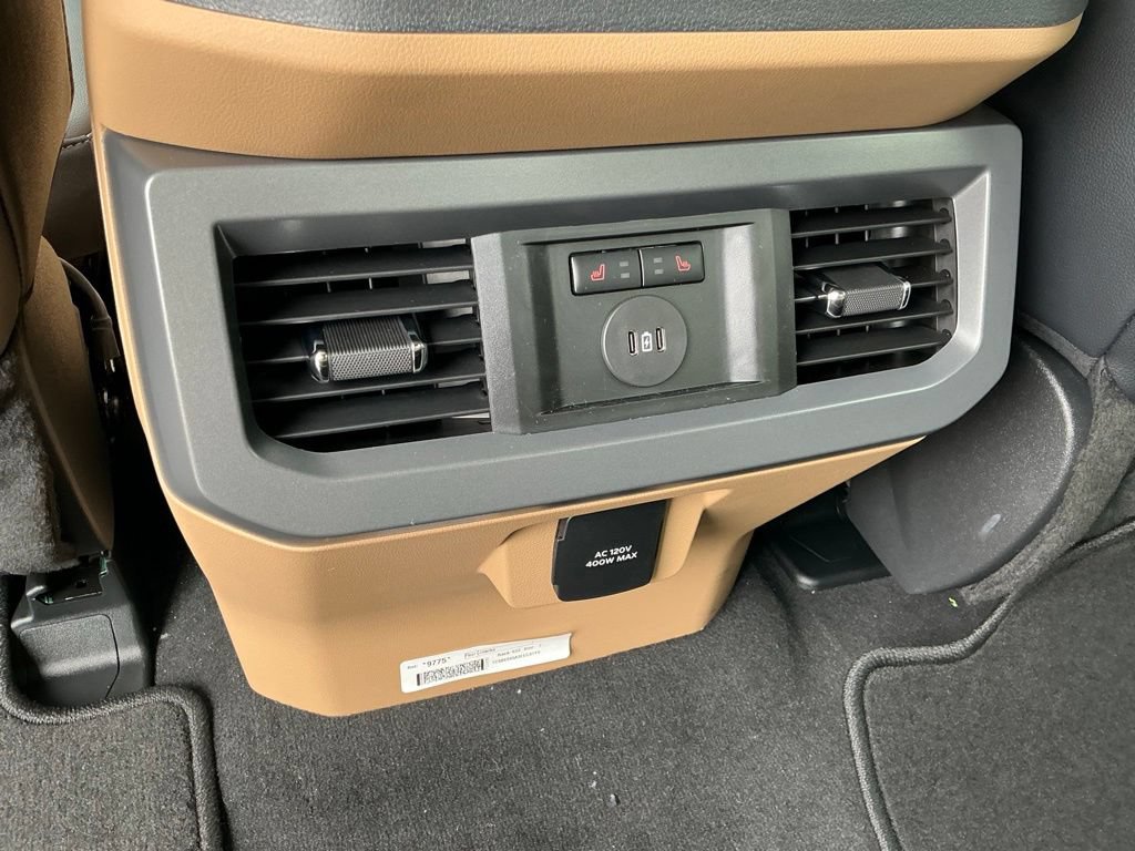New 2026 Ford F250 Lariat RWD image 35