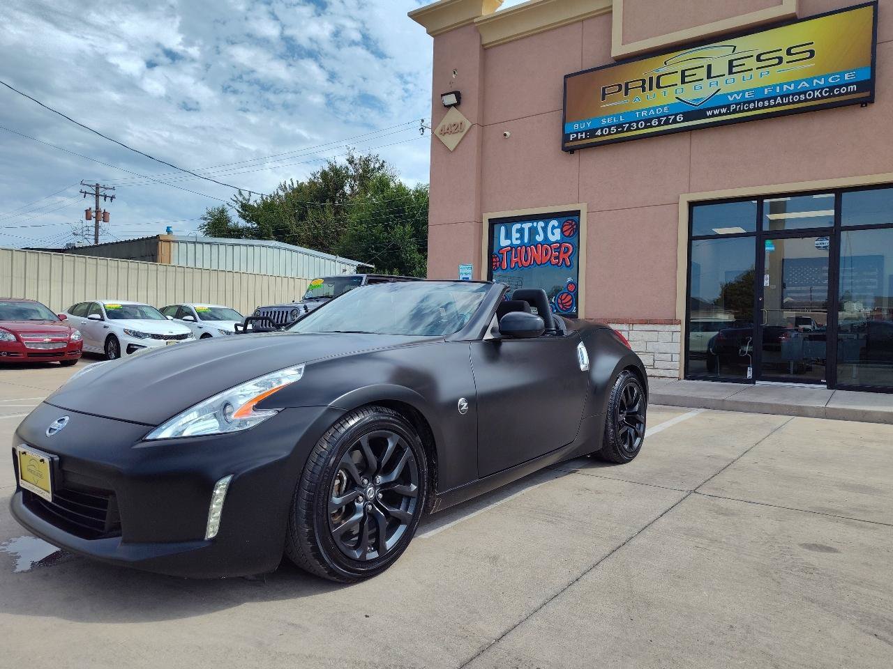 Used 2015 Nissan 370Z Roadster RWD image 7