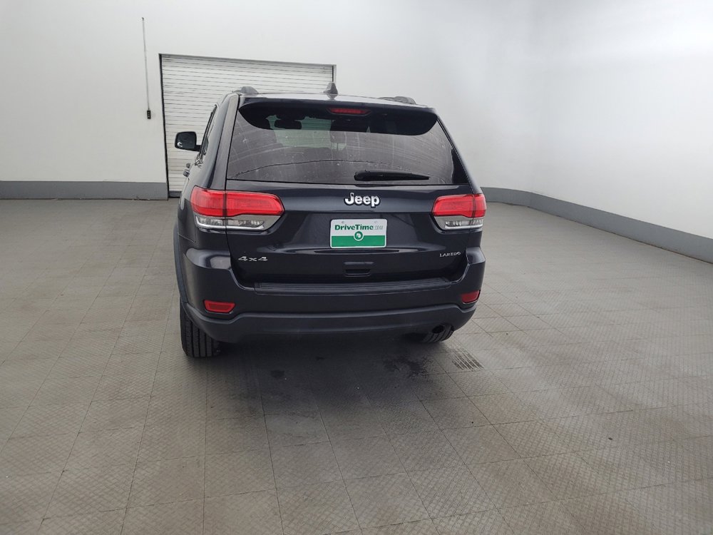 Used 2016 Jeep Grand Cherokee Laredo w/ Quick Order Package 23E AWD/4WD image 6
