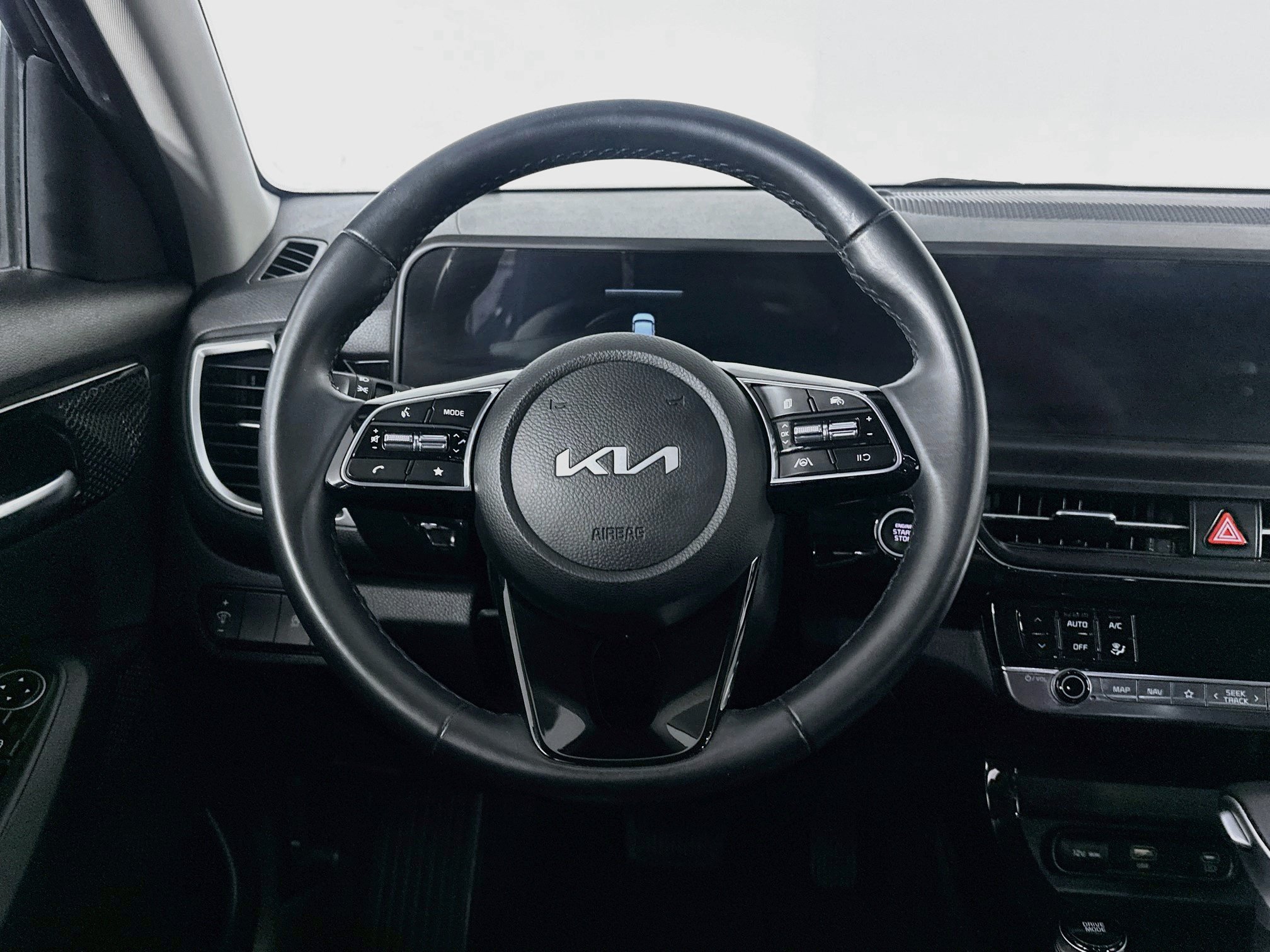 Used 2025 Kia Seltos S FWD image 18